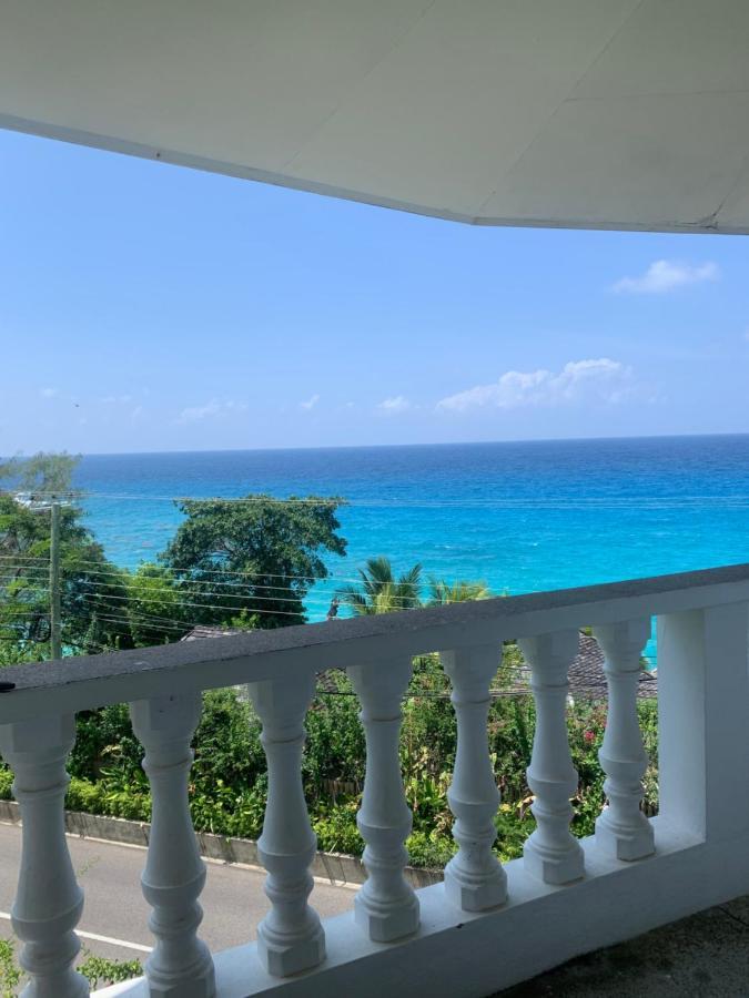 Epea Ocean View Apartment Tortoise Machabee エクステリア 写真