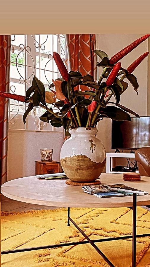 Epea Ocean View Apartment Tortoise Machabee エクステリア 写真
