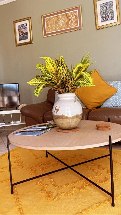 Epea Ocean View Apartment Tortoise Machabee エクステリア 写真